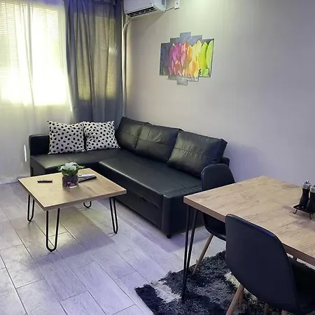 Apartment Ladadika Family